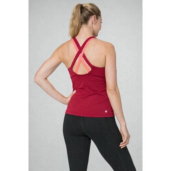 Lululemon Stash N Run Tank Ruby Red Glossy Built In Bra Criss Cross Back Sz 10 - Picture 1 of 8